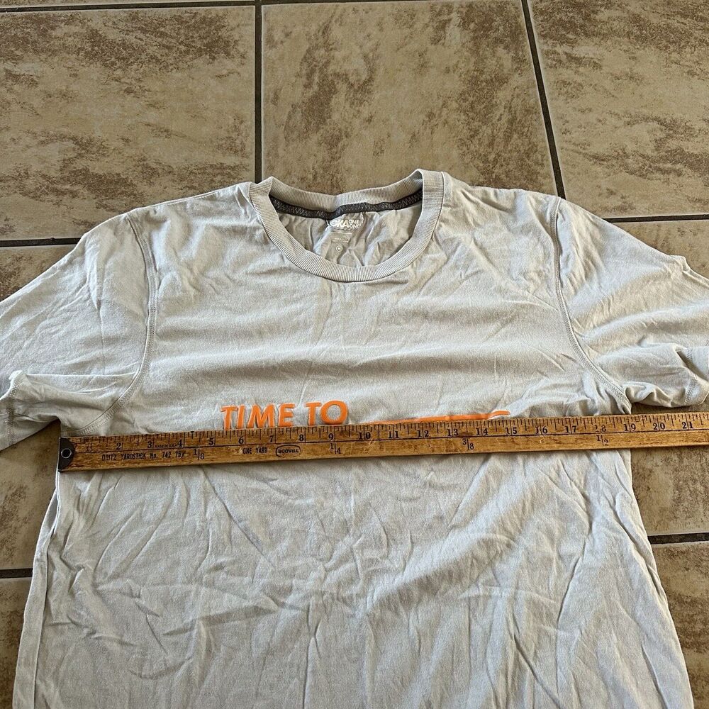 Hoka One One Men's T-Shirt Size Medium Crewneck‎ Gray Sports Athletic Time To… - Picture 7 of 7
